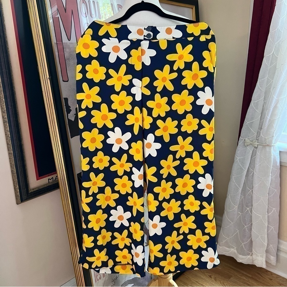 Modcloth: Navy, Yellow, Orange and White Daisy Classic Calls Back Wide-Leg Pants - Picture 13 of 13